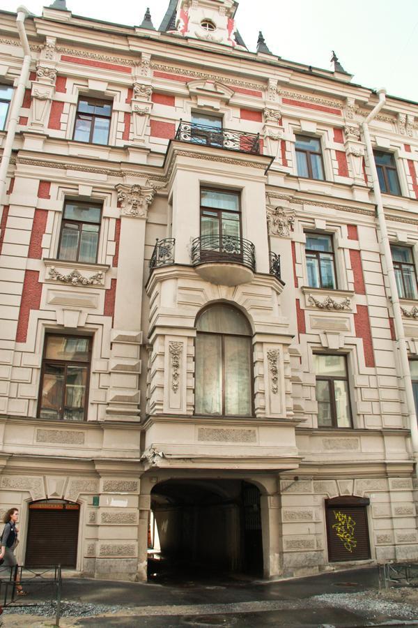 Inbox Capsule Hotel San Petersburgo Exterior foto